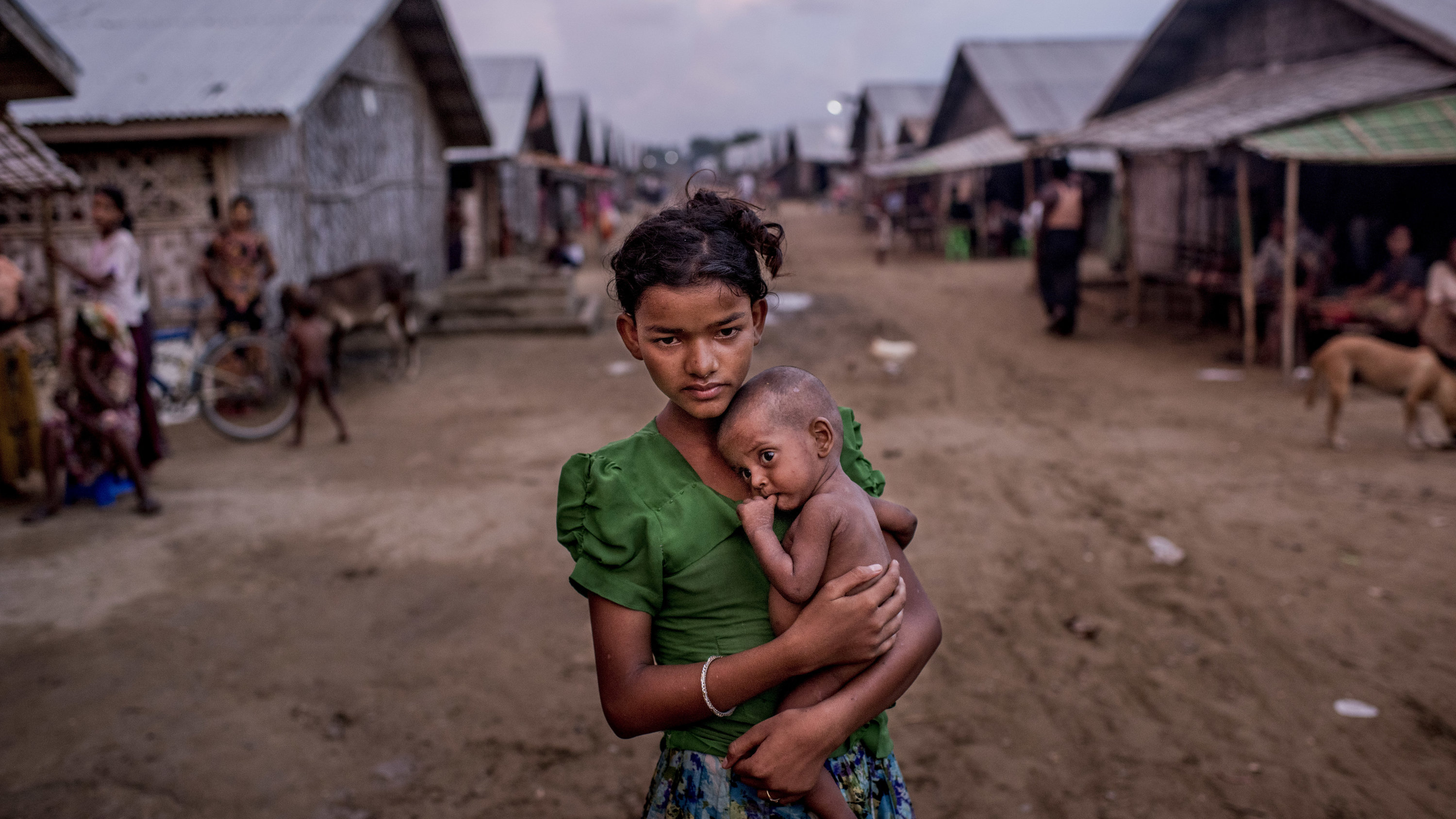  Sittwe, Rakhine girls